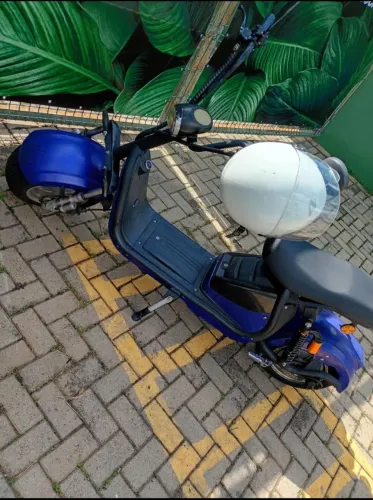 Scooter 2000w 20ah