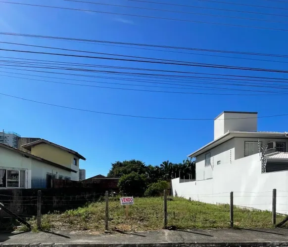 Terreno a venda no Pagani