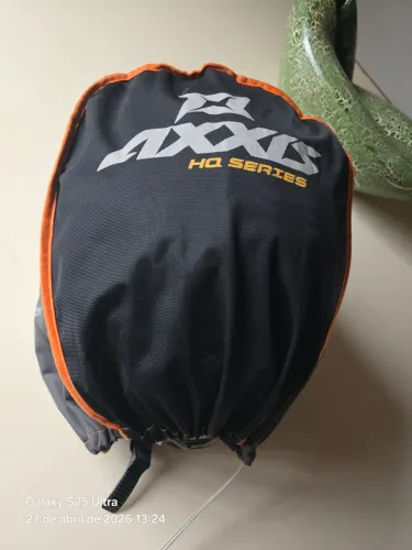 Capacete