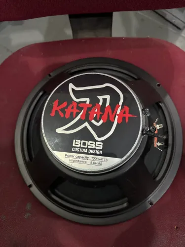 Alto falante Boss katana custom