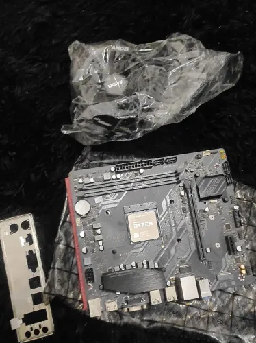 Placa Mãe A520M + AMD Ryzen 4600G