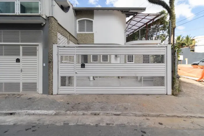 Casa comercial na Rua General Irulegui Cunha, 18 - Esquina Zona 3 150 m²
