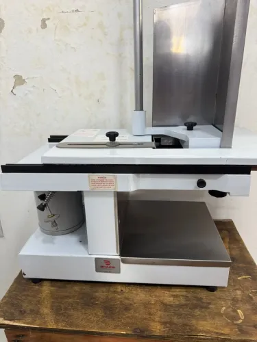 Máquina de fatiar 