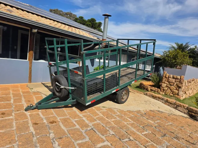 Carretinha engate reboque carrocinha fazendinha