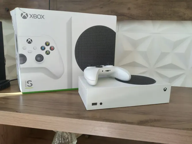 Xbox serie s vendo ou troco por pc gamer