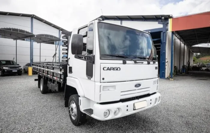 Ford Cargo 815 Carroceria 2012