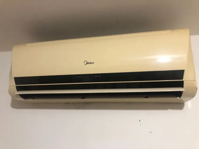 Ar-Condicionado Midea Split 7.000 BTUs - Frio - 220V