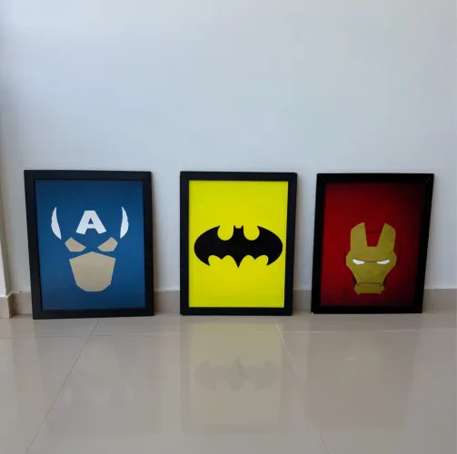 3 quadros de super herois