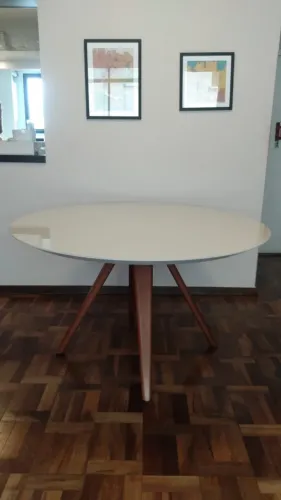 Mesa de jantar redonda