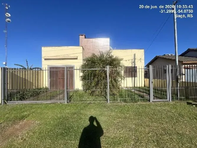 Imóvel com excelente localização Casa no Industrial I, Bage - RS, Nº 215, 2 quartos, 400m