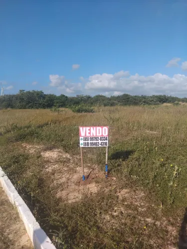 Vendo terreno em canoa quebrada. 55 mil avista, ou 20 mil de entrada e parcelas de 300,11