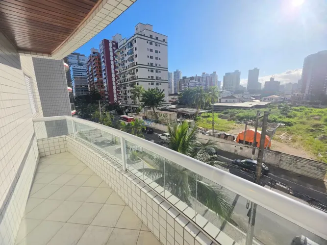 Apartamento à venda em Praia Grande no Canto do Forte com 2 dormitórios