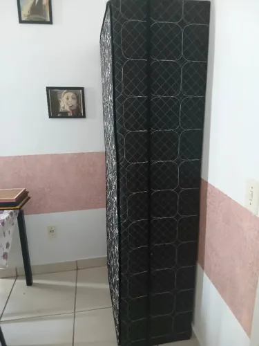 Cama solteiro otimo estado 150