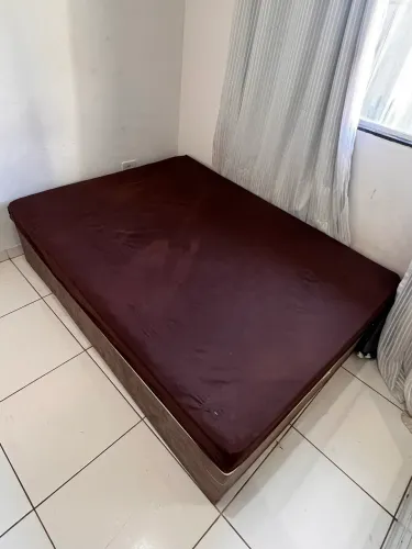 Vendo Cama de Casal