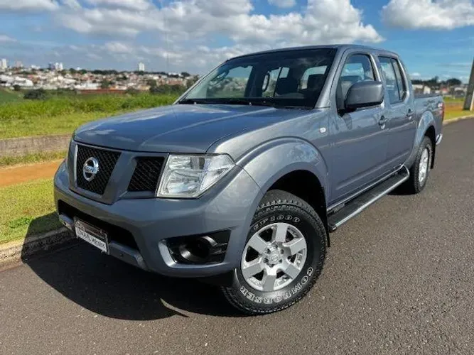 Nissan Frontier S CD 4X4 2.3 TB Diesel Mec. 2014