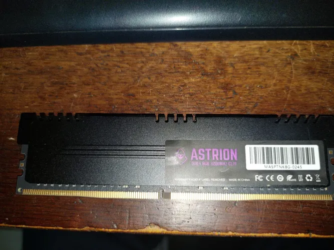 Memória DDR4 3200 8 gigas