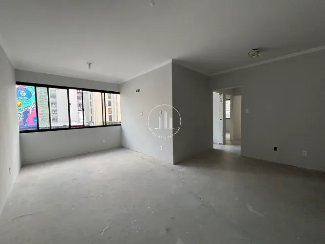 Apartamento 3 Quartos com 1 Suíte e 99m² - Centro - BRN