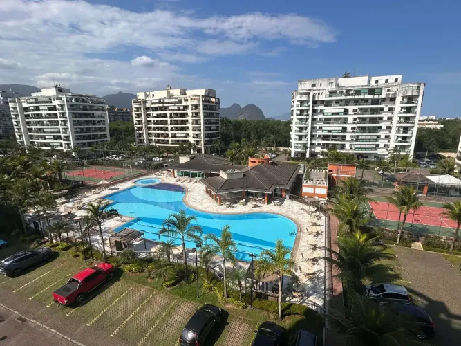 Cobertura para locação com 3 quartos, piscina e churrasqueira no Life Recreio