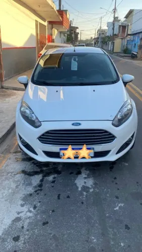 Ford Fiesta 1.6 16V Flex Aut. 5P 2014