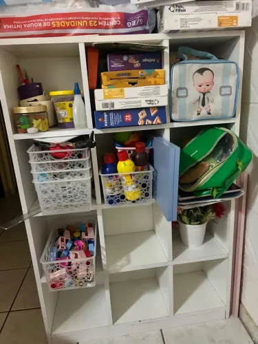 Armário tipo colmeia em MDF 