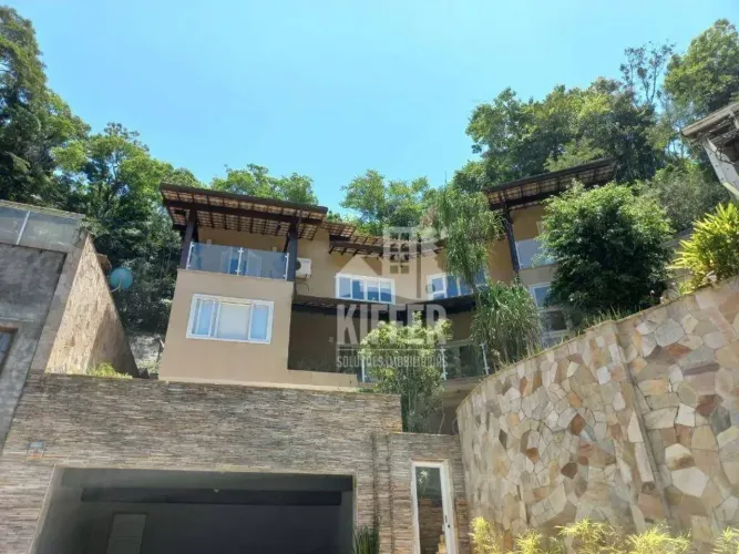 Casa com 4 dormitórios à venda, 280 m² por R$ 1.200.000,00 - Pendotiba - Niterói/RJ