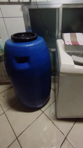 Bombona galão 200 litros com tampa de rosca