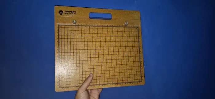 Prancheta Portátil Quadriculada Mdf A4 Trident