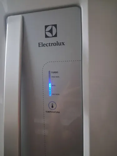 Geladeira eletrolux 380 litros