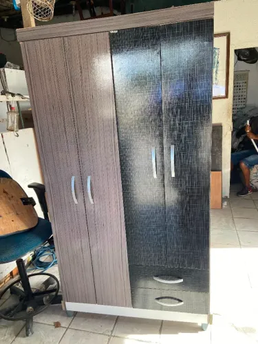 Guarda roupa de solteiro 270