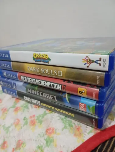 Jogos de Ps4 140R$ a Unidade.