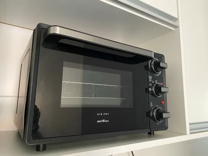 Forno Airfryer Britânia 220v