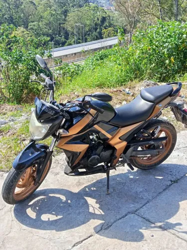 Dafra next 250 preta