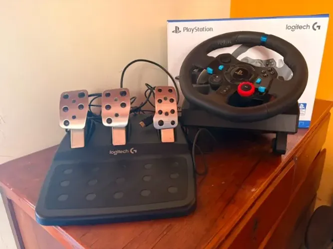 Logitech G29 - Muito pouco usado