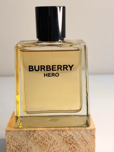 Perfume Burberry Hero Eau Toillete de 100ml