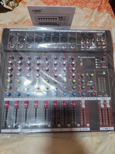 Mesa de som 8 canais com efeitos Bluetooth usb