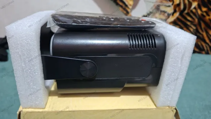 Progetor hy320 da Magic cub quase não usado pra sair hoje por 200,00
