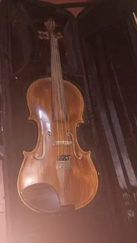 Violino 4/4 ateliê Nhuresson Allegretto 2011.