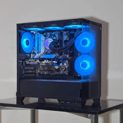Pc gamer Rtx 5060 + Ryzen 5 9600x + 16gb ddr5 | Troco e parcelo