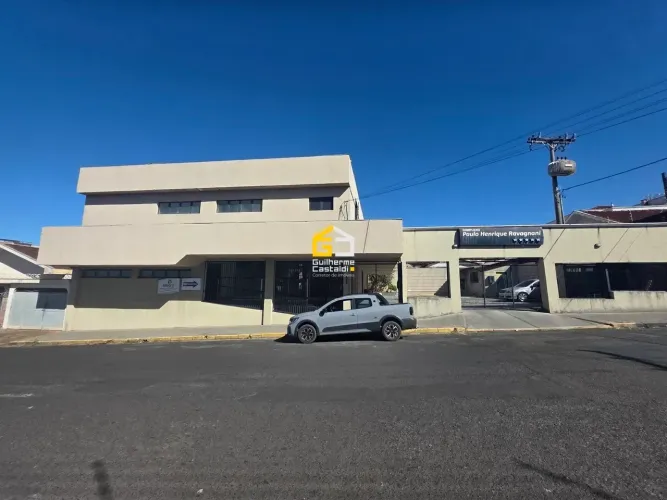 Sala Comercial (50m²) com Garagem e Acessibilidade - Bairro Estação (Pacote Completo)