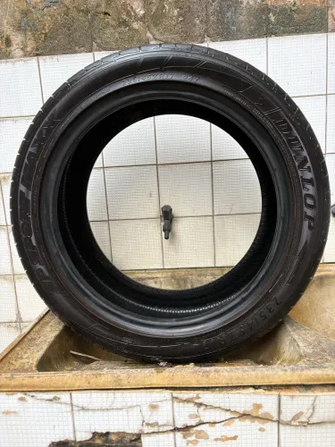 Pneu Dunlop 235/45/17 Alta Performance 