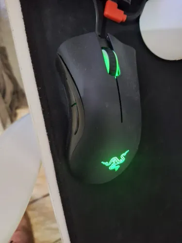 Vendo mouse razer Deathadder essential novo pouco usado