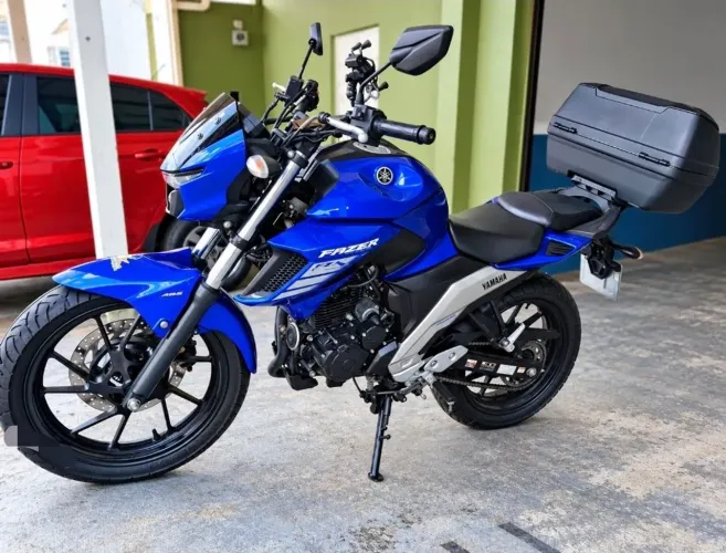 Vendo FZ25 - 23/23 C/Apenas 15.886 km Rodados