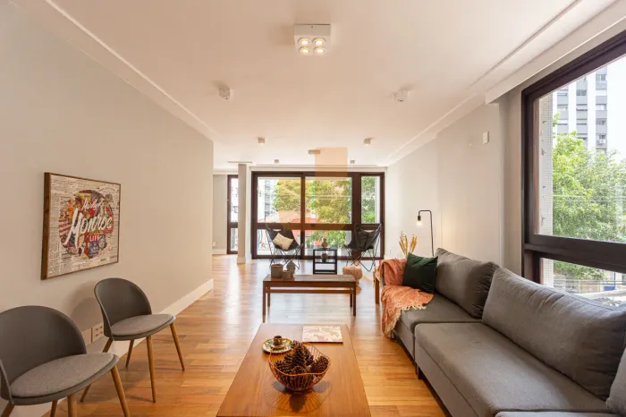 Apartamento 3 dorms 2 vagas na Rua José Maria Lisboa, Jardim América Ed. Escorial