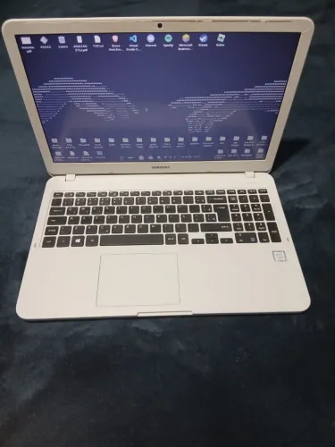 Samsung NP350 (linha Essentials E30)
