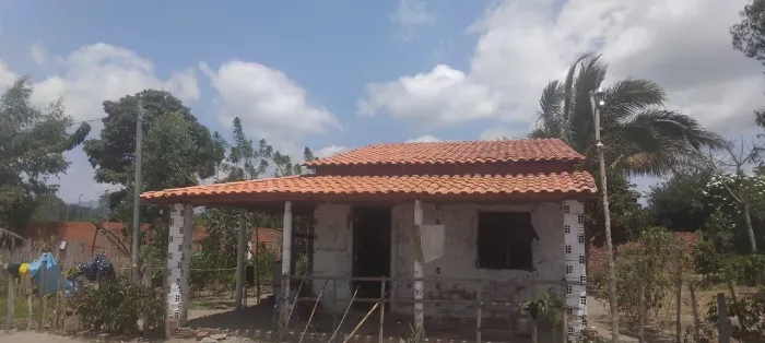 Casa com terreno 