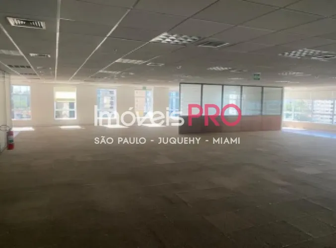Conjunto comercial 311m² AV Presidente Juscelino Kubitschek.
