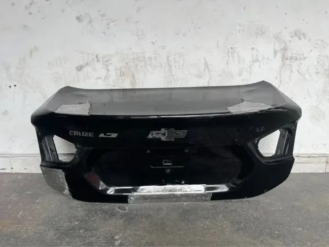 Tampa Traseira GM Cruze Premier 2018 2019 2020 2021 2022 2023