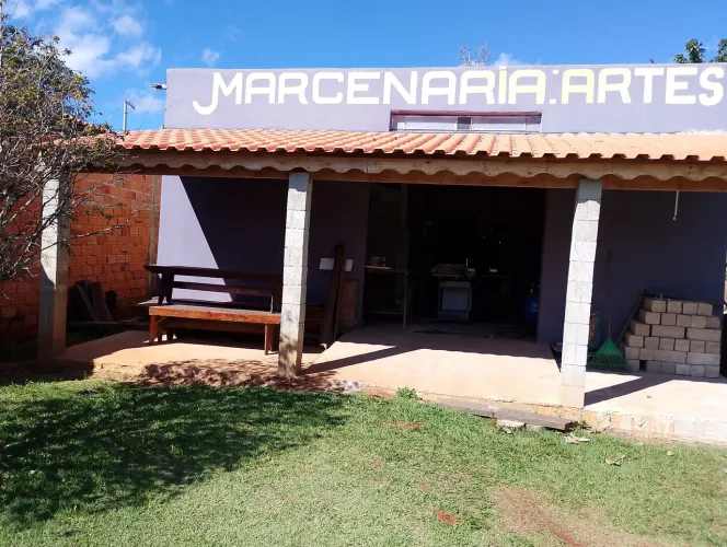 Vende-se terreno