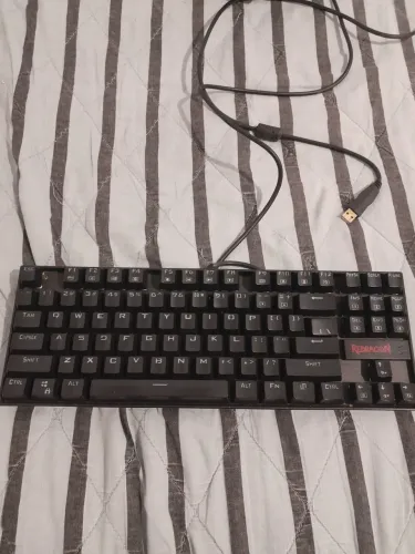Teclado mecânico Redragon Kumara K552