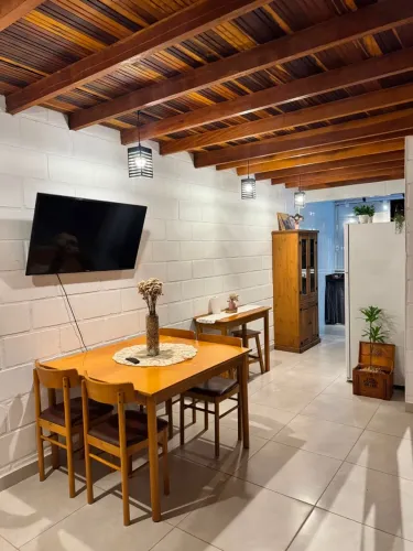 ? Praia de Maranduba Ubatuba | Apartamento com Piscina | Diária normal R$ 250
